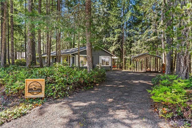 Welcome home to this secluded lot close to all that the Lake Cushman Community offers!