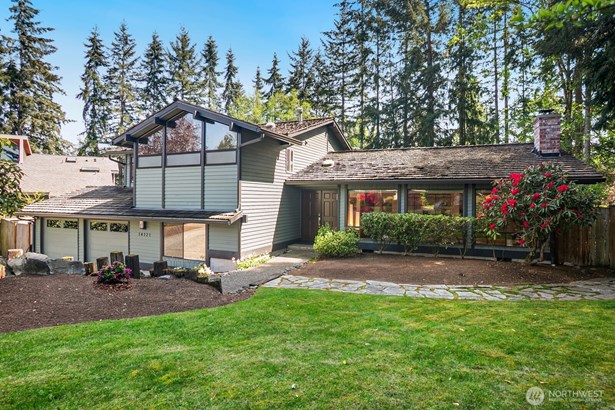 Amazing home in an amazing community!