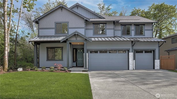 Welcome home to this NW Contemporary home designed by the award wining builder Azure Northwest Homes.