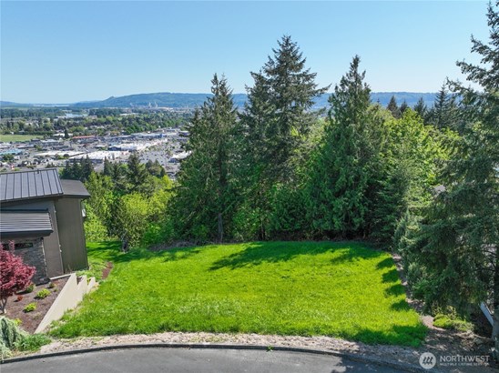 Buildable View Lot