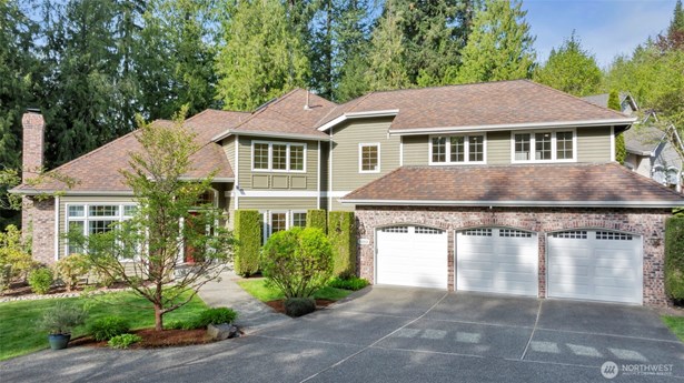 Stunning Broadmoore Estates Residence offering 3,370 Sq Ft of living space.