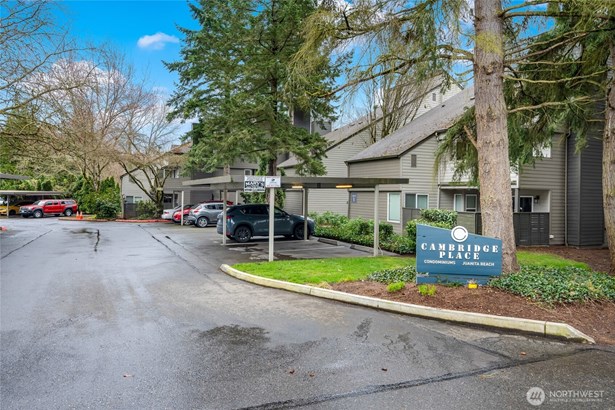 Welcome to Kirkland! Your own patio with fresh landscaping.