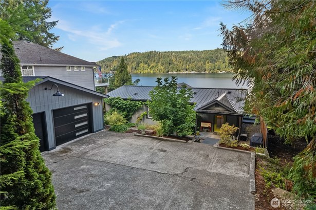Welcome to 80 E. Pebble Beach Drive!