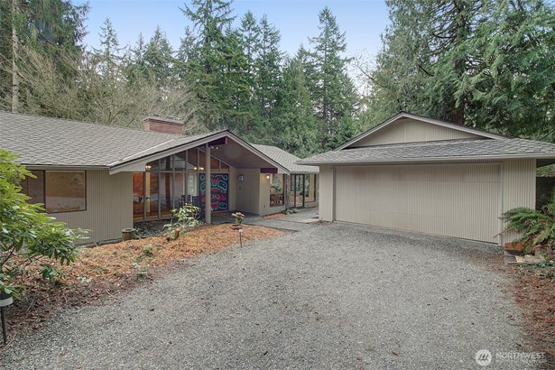 This treasured home has had one owner since it was built in 1967.