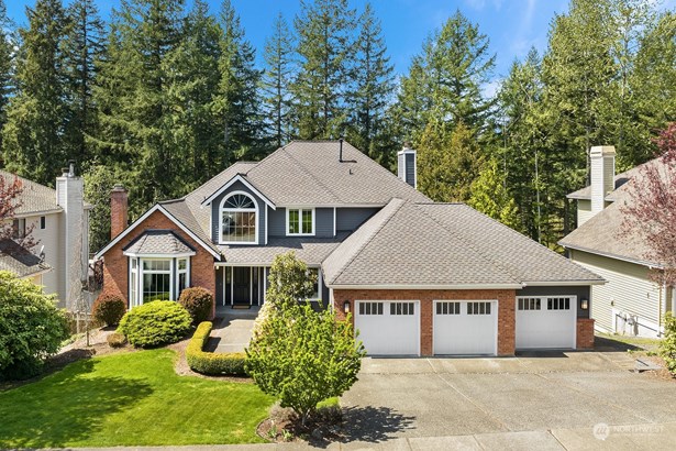 Extensively remodeled 6 bedroom, 3.5 bathroom home centrally located on the Sammamish Plateau
