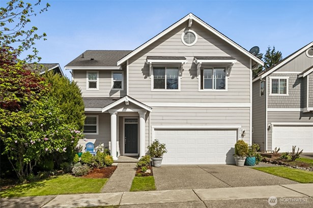 Rarely available home for sale in the Mews at Lake Wilderness! Cherished by the original owner -- And this one is SPECIAL!