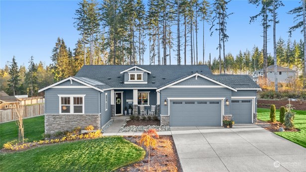 Welcome to Glenmore! A sought-after community of quality craftsman homes built by Pulte.