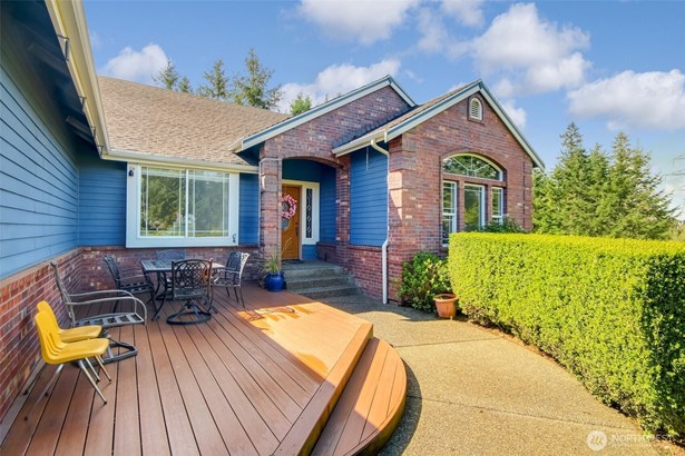 Front Entry Way