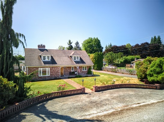 Driveways entrance to the heart of this amazing property with so much to offer.