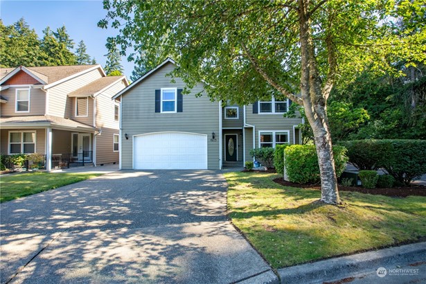 Welcome home to this 3060 sqft 5-Bedroom, 2.75 bath, 2-car garage. Nice treed community located in Lacey and close to everything!