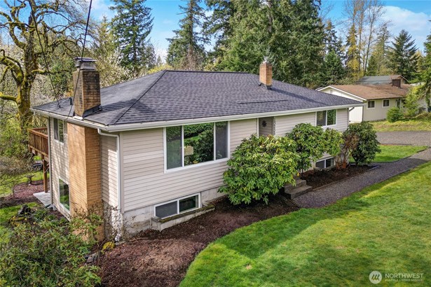 3 Bedrooms 1.75 Baths