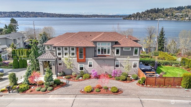 • Location, Location, Location—This home is ideally located in historic Kennydale, with easy access to I405 (two exits), downtown Bellevue, downtown Seattle, SeaTac Airport, the Landing and Newcastle Shopping and Restaurants, VMAC Seahawks facilities, and within a short walk of two outstanding parks: Kennydale Beach Park and the famous Gene Coulon Park. This home is less than a block from the new and growing Eastrail systems for walking and biking.