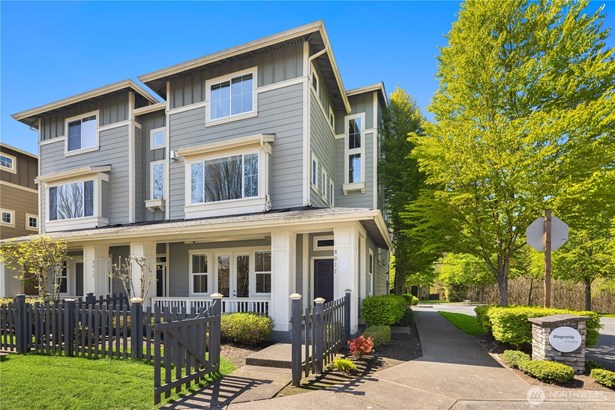 Former model home in one of Snoqualmie Ridge&#39;s most sought-after neighborhoods.