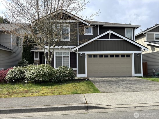 Great home in Mapplewood Estate!