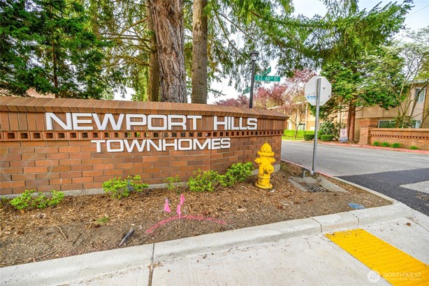Welcome to the park-like community of Newport Hills Townhomes.