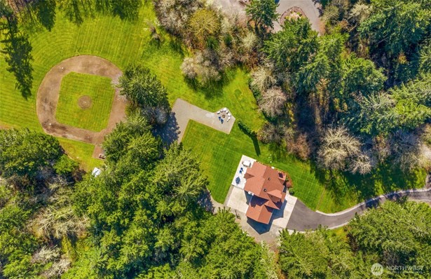 This is it! Your FIVE secluded acres on Johnson Point!