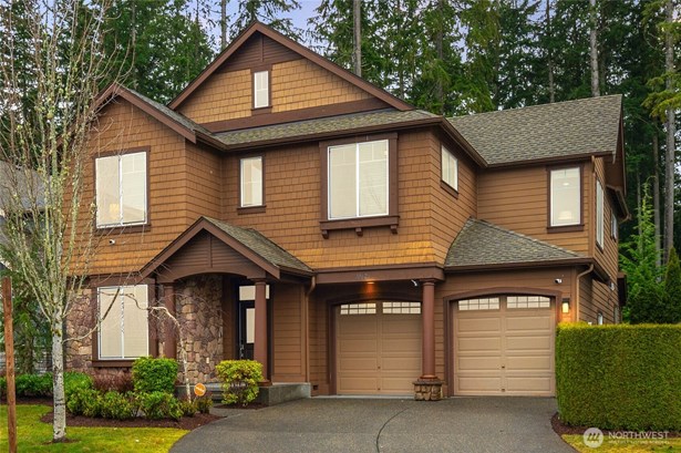 Step into a world of effortless luxury and timeless elegance with this stunning Murray Franklyn home, designed to impress with its exceptional character, style, and privacy.