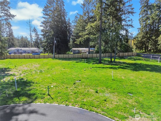 Aerial view-Lot 1 abuts fence line to the right
