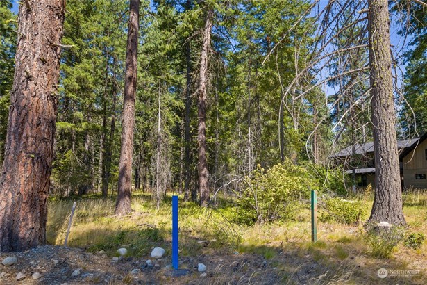 Beautiful lot in the Nelson Ridge subdivision of Suncadia.