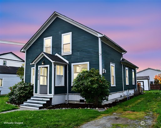 Craftsman home in downtown Stanwood