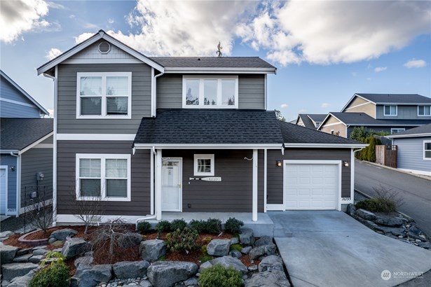 This beautifully upgraded 3 bedroom, 2.5 bath home with 1,593 sq. ft. interior offers the perfect blend of comfort and style.