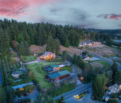 WELCOME to this Woodinville Wine Country Estate !