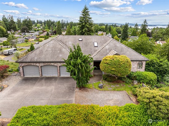 Western View - Deep 3 Car Garage, Finished w/Utility Sink -  RV Parking