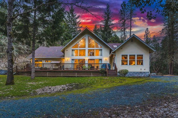 780 Pinecrest Drive