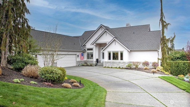 This residence is truly “House Beautiful” inside and out!