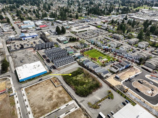 Zoned commercial, 1.12 acre lot in East Bremerton is fully approved and permitted to build a 26 unit apartment complex.