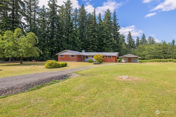 4763 E Collins Road - Port Orchard, WA   98366