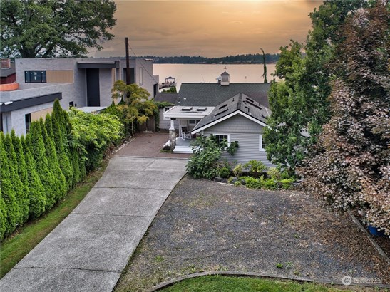 Cape Cod on Lake Stevens waterfront