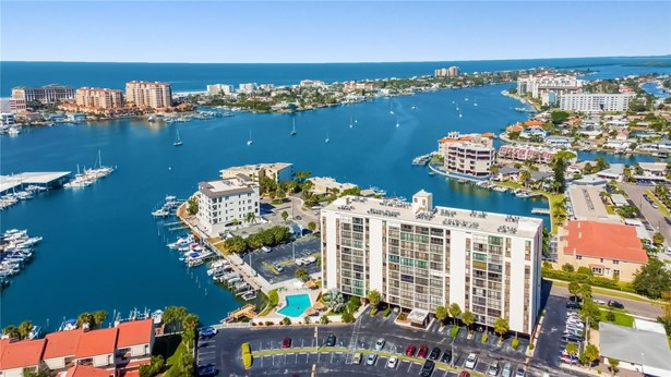 Coastal,Florida, Condominium - CLEARWATER BEACH, FL