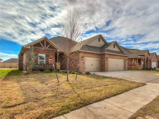 Traditional, Single Family - Oklahoma City, OK (photo 1)
