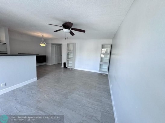 Residential Rental,Condo - Hollywood, FL