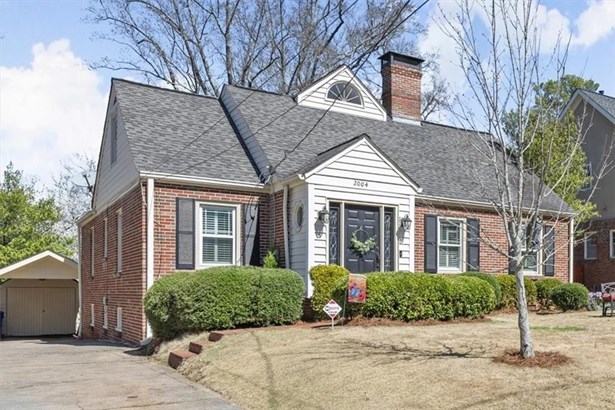 Single Family Residence, Colonial - Atlanta, GA