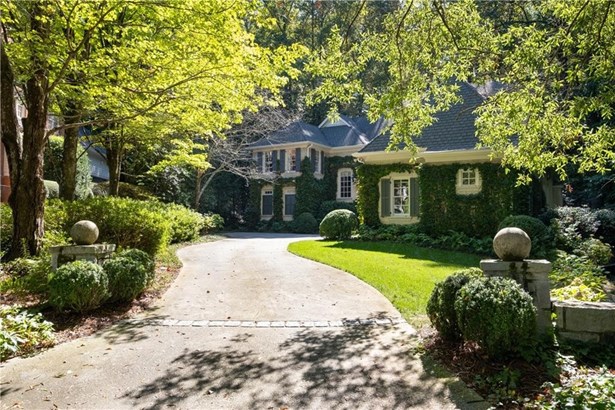 Single Family Residence, Traditional - Atlanta, GA