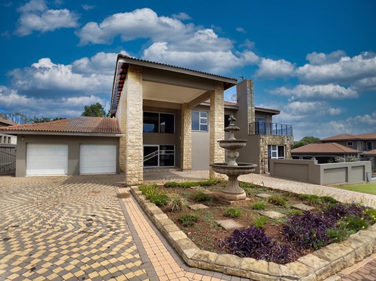 47 Waterberry, Benoni, Ebotse Golf Estate, South Africa being shown by ...