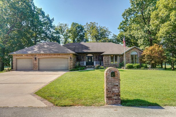 1 Story,Traditional, Single Family Residence - Mt Vernon, MO