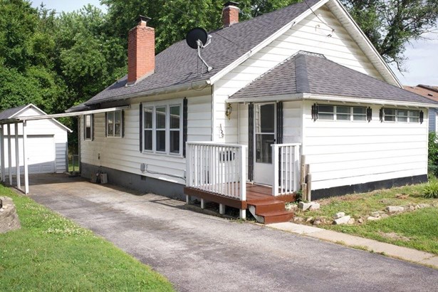 Single Family Residence, 1 Story,Bungalow - Springfield, MO