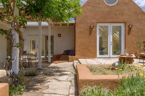 Contemporary,Territorial, Single Family - Santa Fe, NM (photo 1)