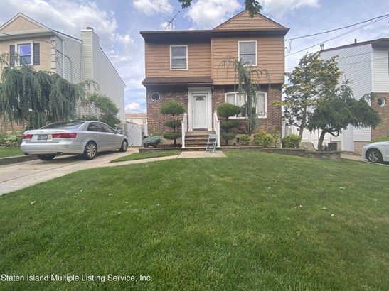 Single Family - Detached,Colonial, Colonial - Staten Island, NY