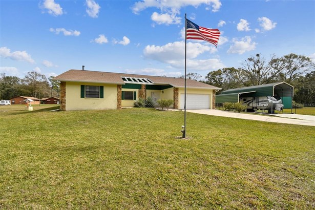 Single Family Residence, Ranch - WESLEY CHAPEL, FL