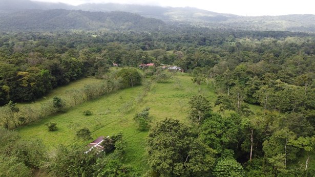 Bijagua, Bijagua, Upala, Costa Rica Being Shown By Krain Costa Rica 