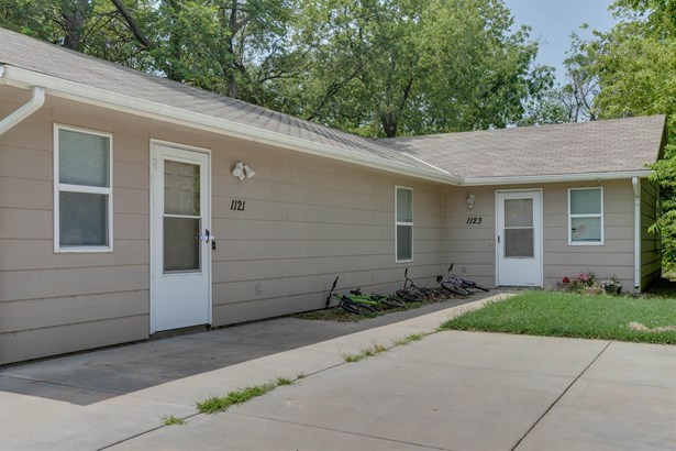 Twin/Duplex, Side By Side - Wichita, KS