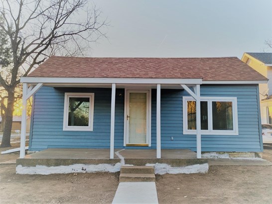 Single Family OnSite Blt, Other/See Remarks - Winfield, KS