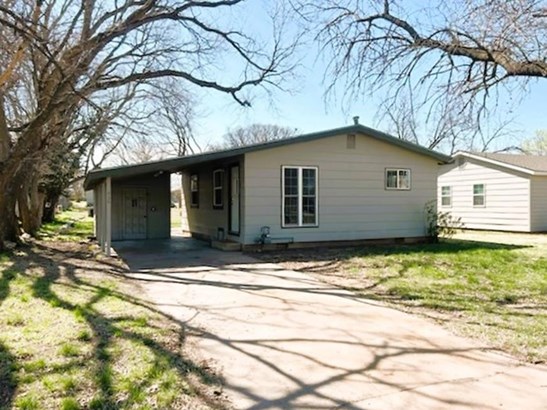 Single Family OnSite Blt, Ranch,Other/See Remarks - Wellington, KS