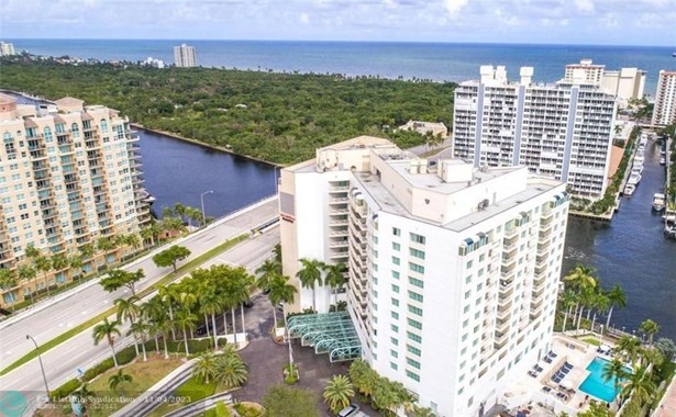 Condo/Co-op/Villa/Townhouse,Hotel - Fort Lauderdale, FL