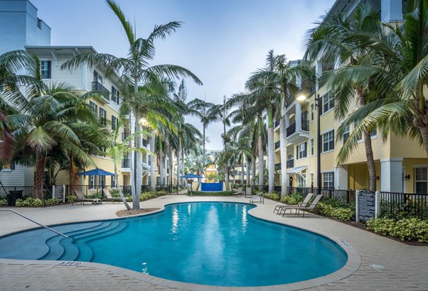 Apartment - Delray Beach, FL