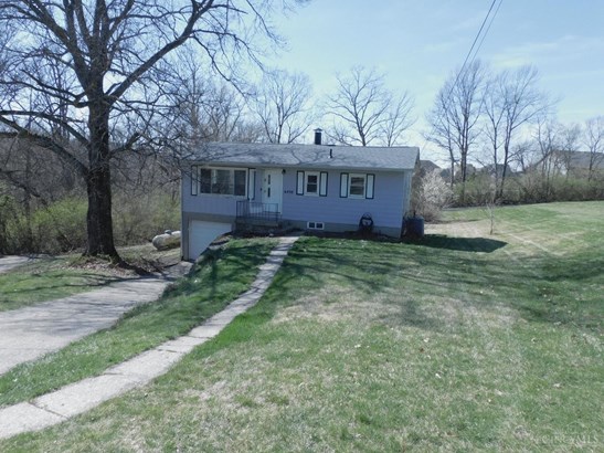 Single Family Residence, Ranch - Green Twp, OH